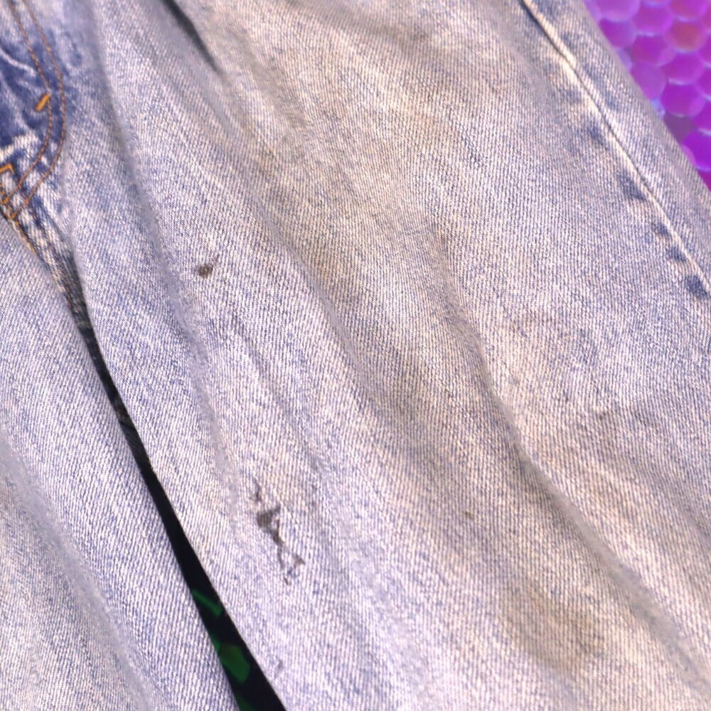 LEVIS 550 31x32 *FLAWED* Acid Wash Light Blue Denim Jeans Classic Distressed Y2K - Picture 6 of 14